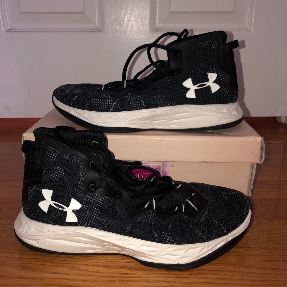 Women’s Basketball Shoes